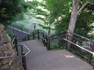 ���ނ���r�ւ̊K�i