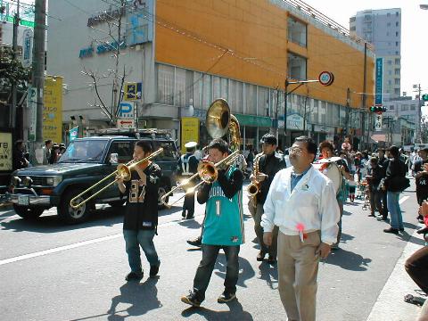 �����t��